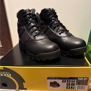 Original SWAT - Men's Black Tactical Boots - new in box!